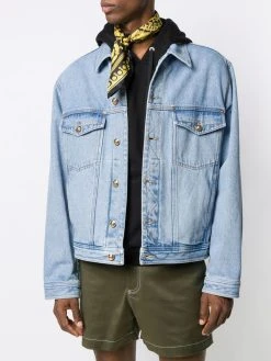 Versace foulard imprimé baroque