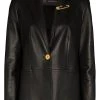 Versace Blazer en cuir à détail d'epingle à nourrice Prix De Lancement blazers femme 1 Versace blazer en cuir à détail d'epingle à nourrice