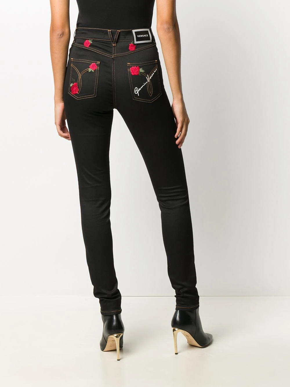 Prix Avantageux Versace Jean skinny à fleurs brodées jeans skinny femme 6 Versace jean skinny à fleurs brodées