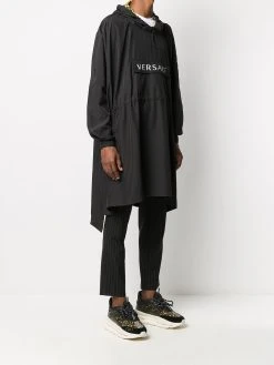 Versace coupe-vent à logo imprimé