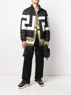 Versace doudoune à imprimé géométrique