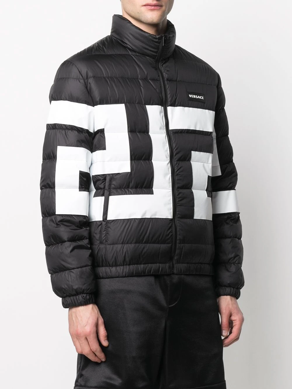 Versace Prix Allégé Doudoune à imprimé géométrique doudounes & vestes matelassées homme 5 Versace doudoune à imprimé géométrique