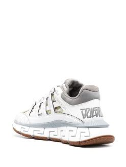 Prix Jamais Vus Versace Baskets à semelle épaisse à motif Greca femme 8 Versace baskets à semelle épaisse à motif Greca