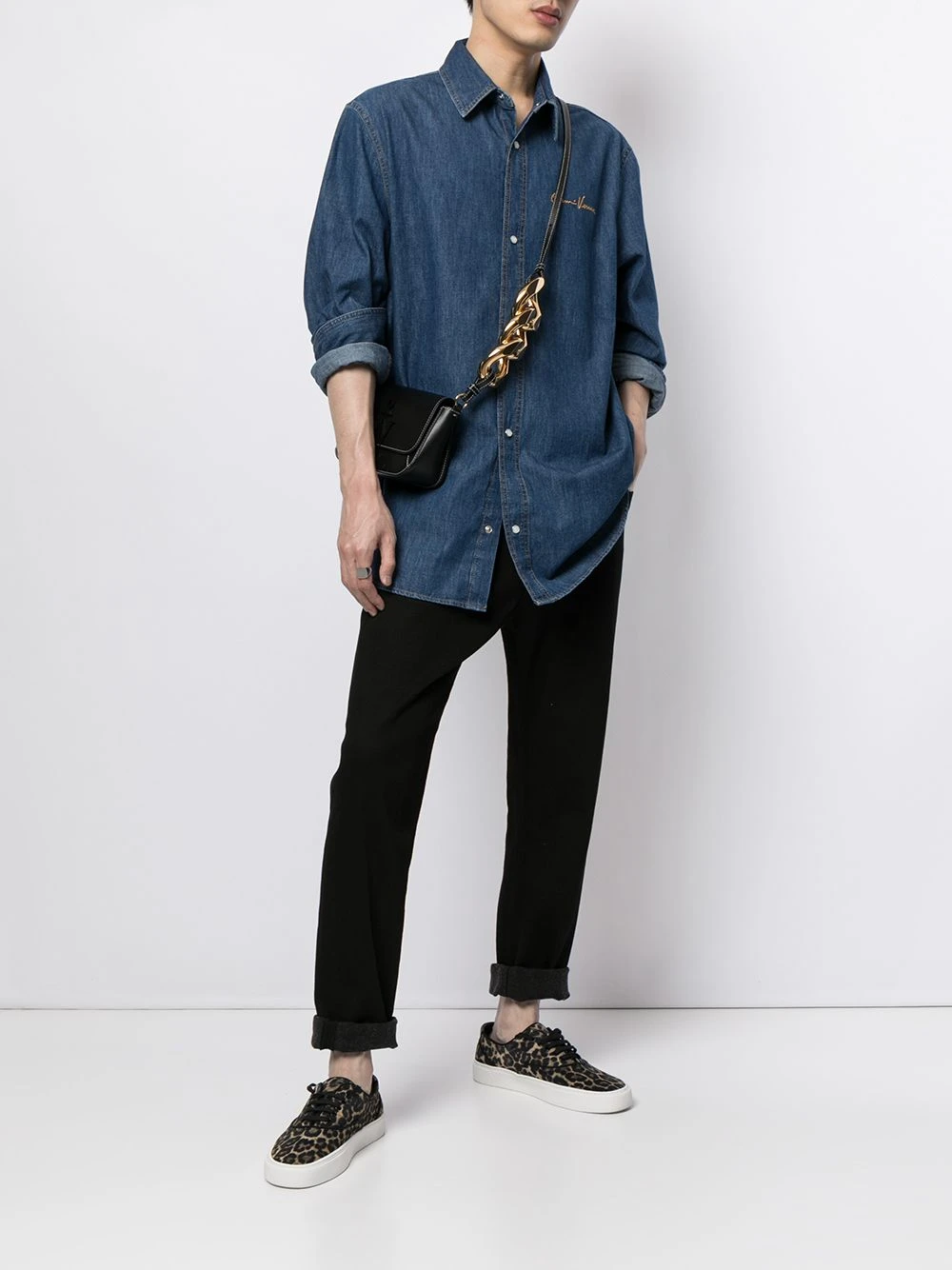 Versace Meilleure qualité Chemise en jean à logo brodé chemises femme 4 Versace chemise en jean à logo brodé