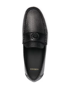 Prix Acceptable Versace Mocassins Medusa à effet peau de crocodile homme 9 Versace mocassins Medusa à effet peau de crocodile