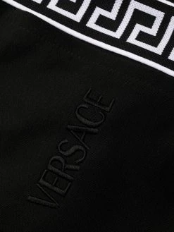 Versace Pantalon de jogging à logo brodé Assurance De l’Authenticité pantalons de survêtement homme 14 Versace pantalon de jogging à logo brodé