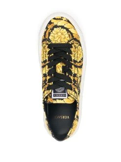 Versace baskets à imprimé La Greca Baroque