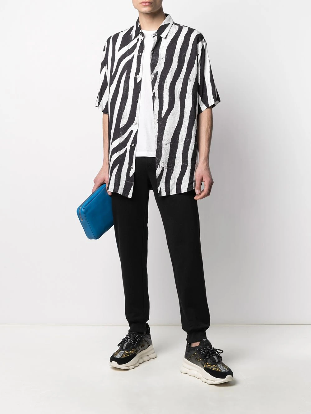 Prix d’Amis Versace Pantalon de jogging à patch logo pantalons de survêtement homme 4 Versace pantalon de jogging à patch logo