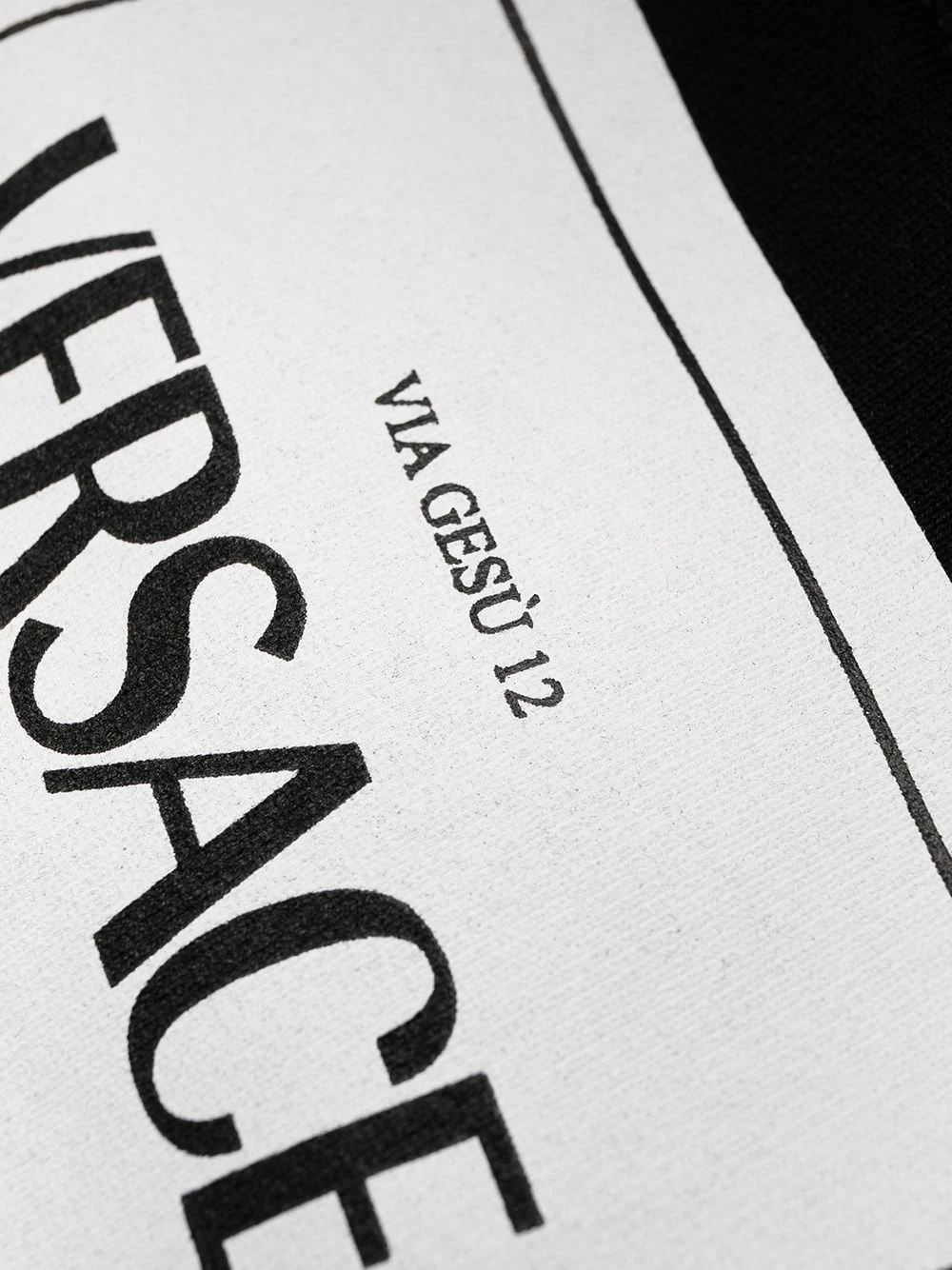 Prix d’Amis Versace Pantalon de jogging à patch logo pantalons de survêtement homme 9 Versace pantalon de jogging à patch logo