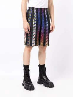 Versace short à imprimé Greca