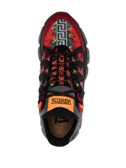 Versace baskets à imprimé Trigreca Trésor de la Mér