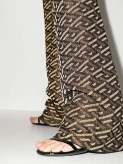 Versace Bonne Qualité Pantalon La Greca évasé en jacquard pantalons évasés femme 10 Versace pantalon La Greca évasé en jacquard