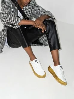 Prix Bradés Versace Baskets Greca femme 8 Versace baskets Greca