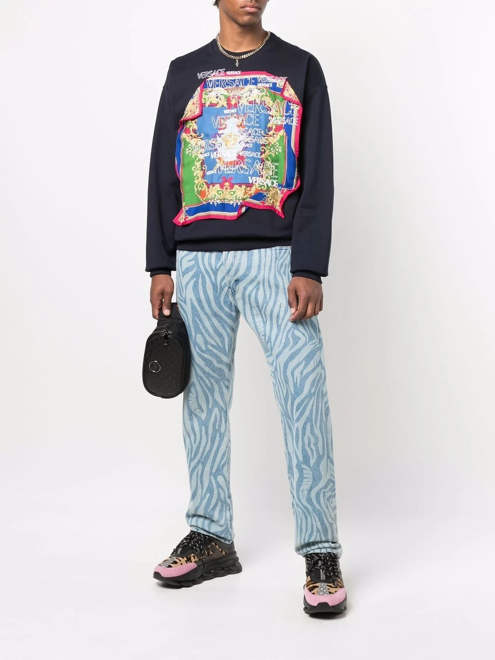 Versace Promos Sweat à détail de foulard sweats homme 4 Versace sweat à détail de foulard