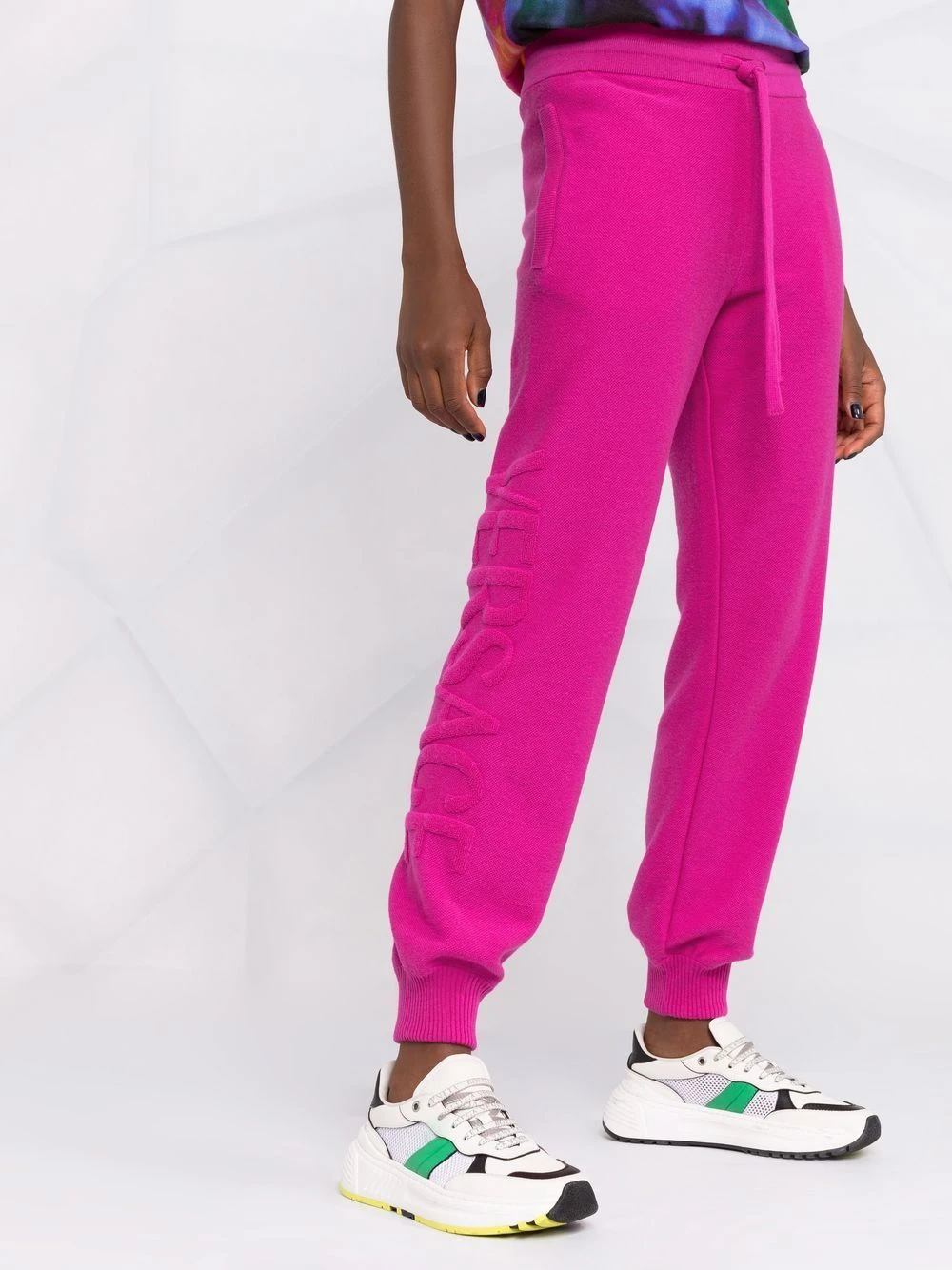 Remise En Ligne Versace Pantalon de jogging à logo pantalons de survêtement femme 7 Versace pantalon de jogging à logo