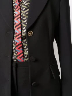 Versace blazer ceinturé à simple boutonnage