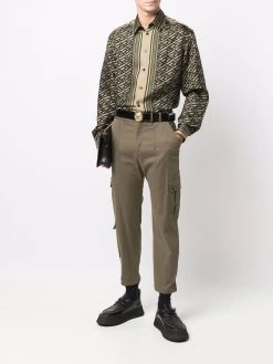 Versace chemise en soie à imprimé géométrique