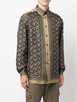 Un Tarif Préférentiel Versace Chemise en soie à imprimé géométrique chemises homme 9 Versace chemise en soie à imprimé géométrique