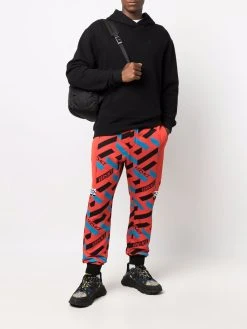 Prix Légers Versace Pantalon de jogging La Greca imprimé pantalons de survêtement homme 10 Versace pantalon de jogging La Greca imprimé