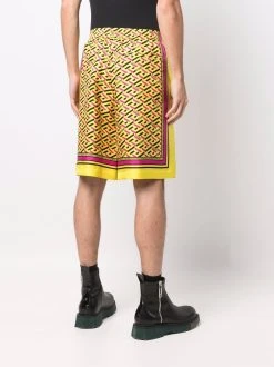 Versace short en soie à imprimé géométrique
