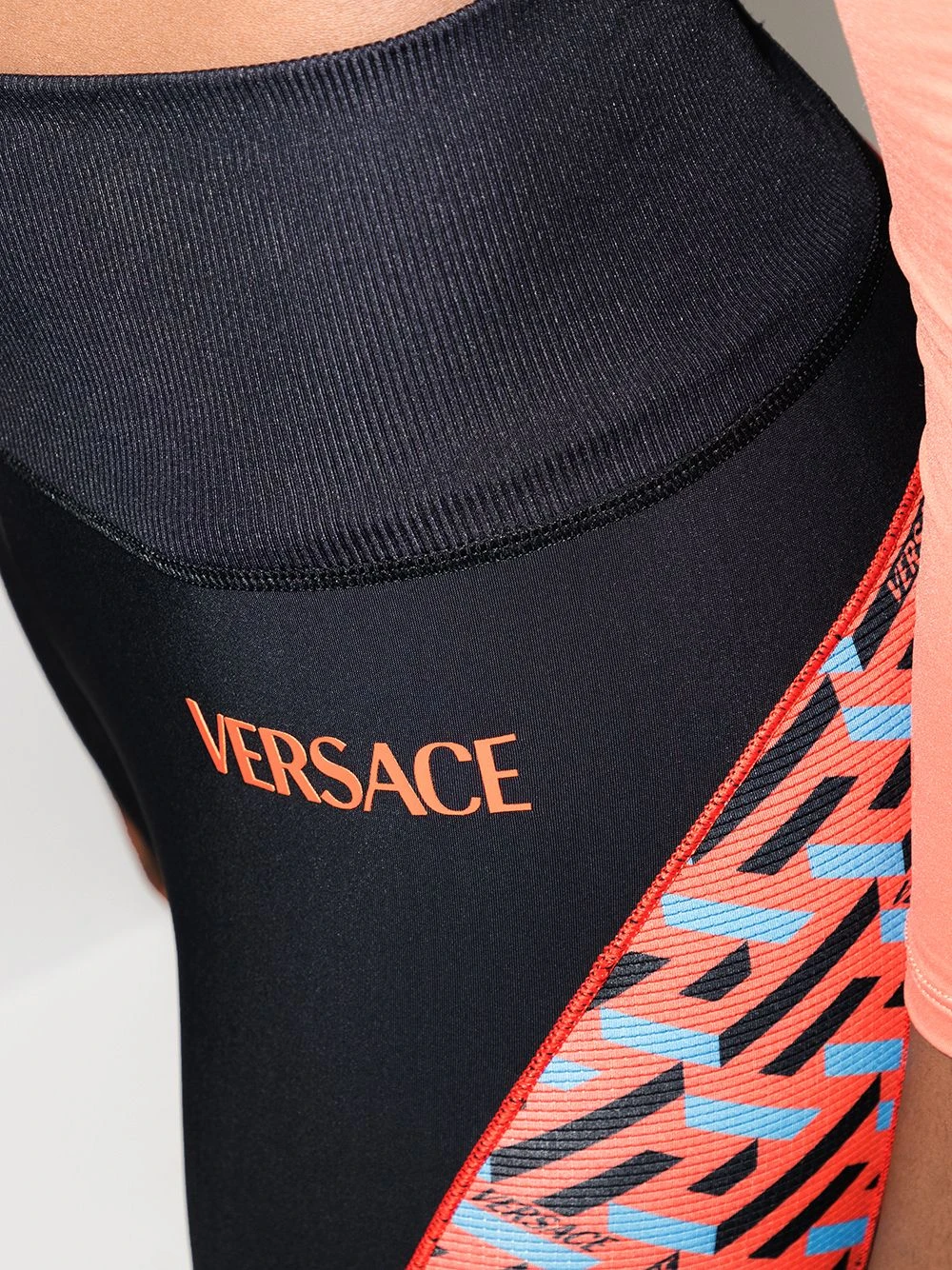 Versace Remise En Ligne Legging La Greca à taille haute leggings de sport femme 6 Versace legging La Greca à taille haute