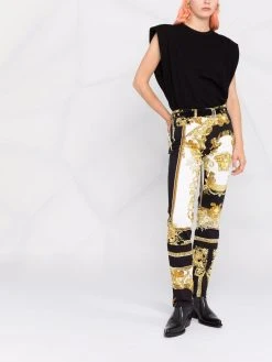 Versace jean à motif Barroco