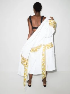 Versace peignoir ceinturé à imprimé Medusa