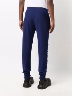 Versace Pantalon de jogging fuselé à logo Prix Avantageux pantalons de survêtement homme 12 Versace pantalon de jogging fuselé à logo