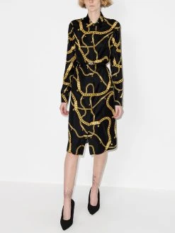 Versace robe-chemise en soie Greca Chain à taille ceinturée