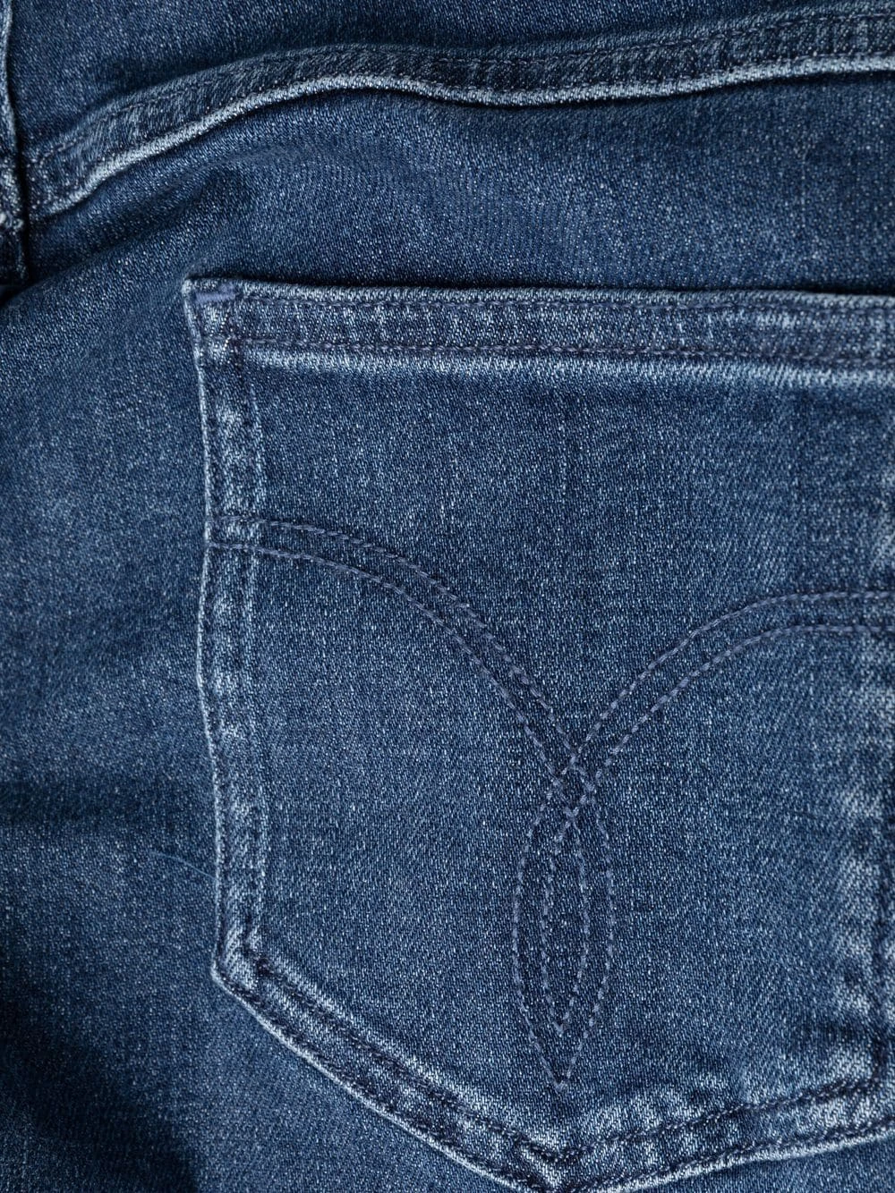 Versace excellente qualité Jean court à patch logo jeans courts femme 10 Versace jean court à patch logo