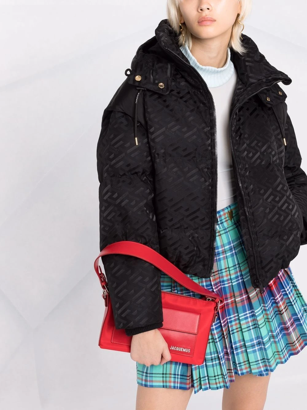 Versace Prix d’Amis Doudoune à logo imprimé doudounes femme 7 Versace doudoune à logo imprimé