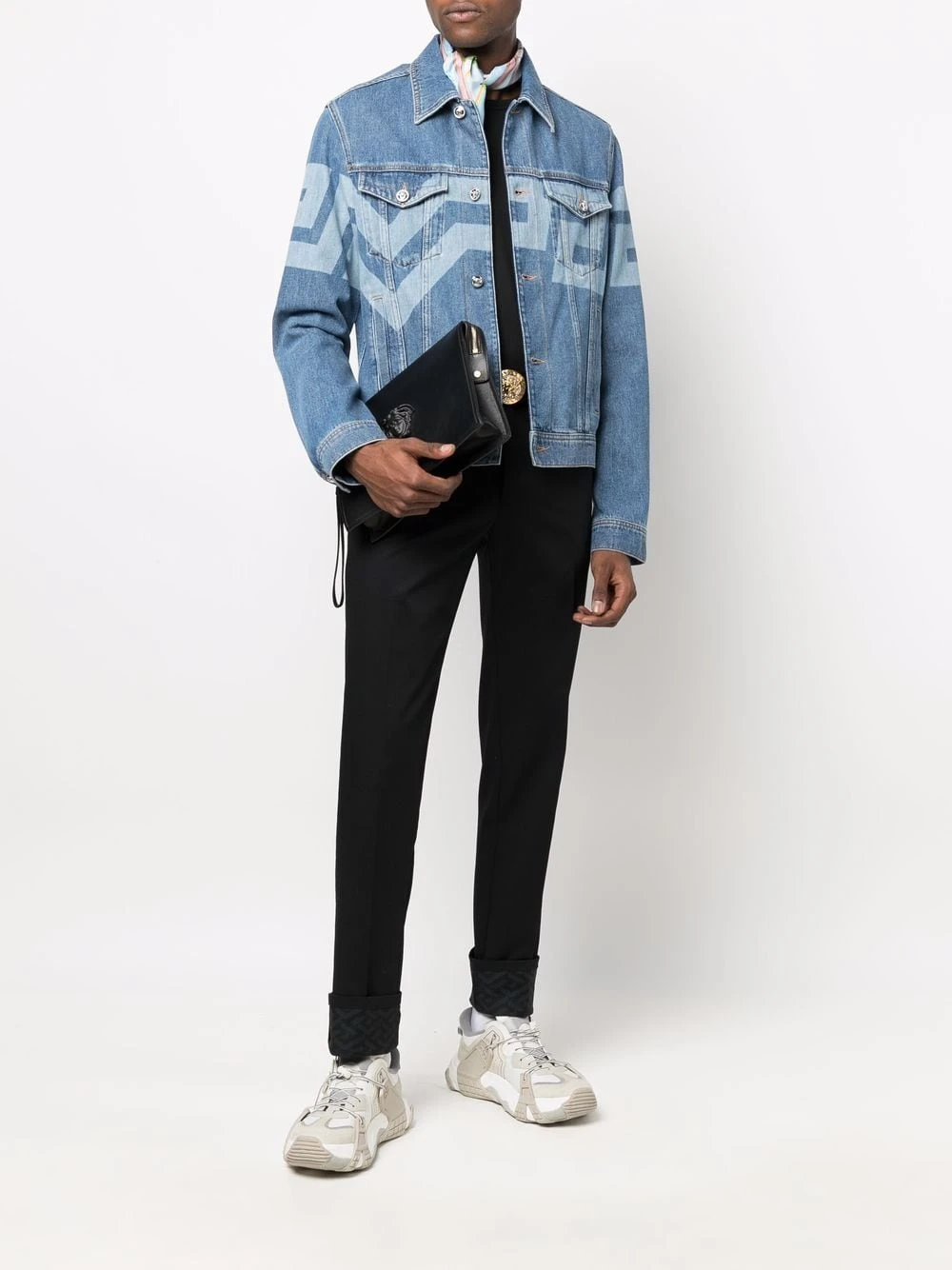 Versace Prix Avantageux Pantalon chino à imprimé La Greca homme 4 Versace pantalon chino à imprimé La Greca