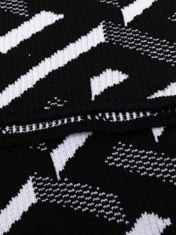 Versace écharpe en maille à motif géométrique