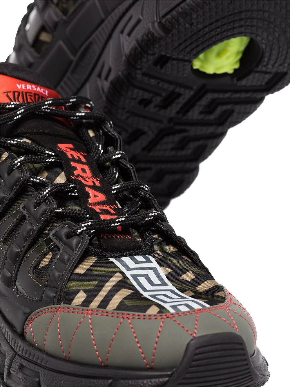 Versace Bas Prix Baskets Trigreca à découpes baskets basses homme 4 Versace baskets Trigreca à découpes