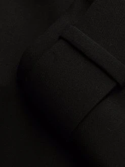 Versace Pantalon ceinturé à fentes sur le devant 50% Off De Vente pantalons taille haute femme 17 Versace pantalon ceinturé à fentes sur le devant