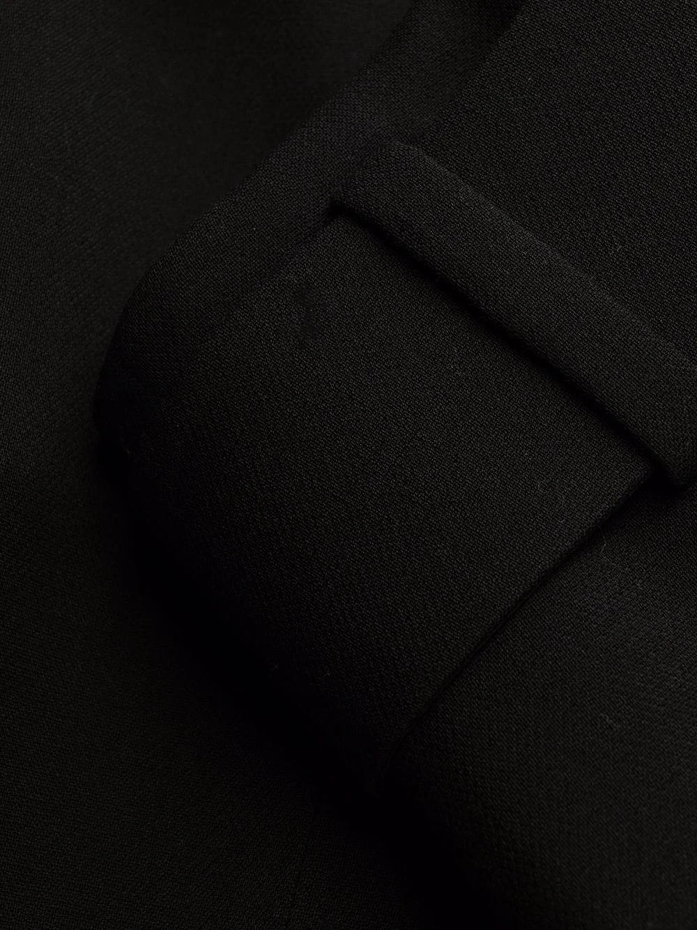 Versace Pantalon ceinturé à fentes sur le devant 50% Off De Vente pantalons taille haute femme 10 Versace pantalon ceinturé à fentes sur le devant