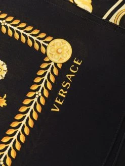 Versace foulard en soie à imprimé baroque